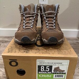 Oboz Women's Sawtooth II Waterproof Mid Hiking Boots